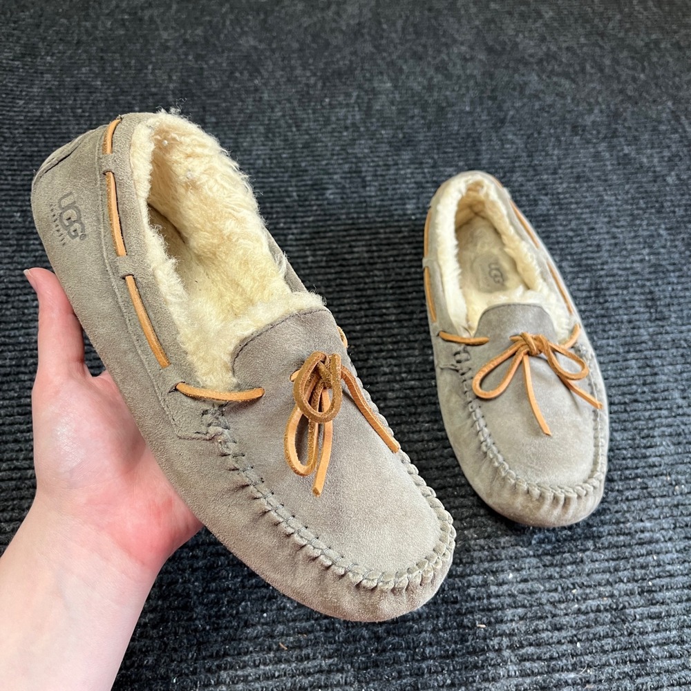 UGG Australia Ansley Moccasin Slippers Womens 8 Grey Suede Shearling Lined Bow